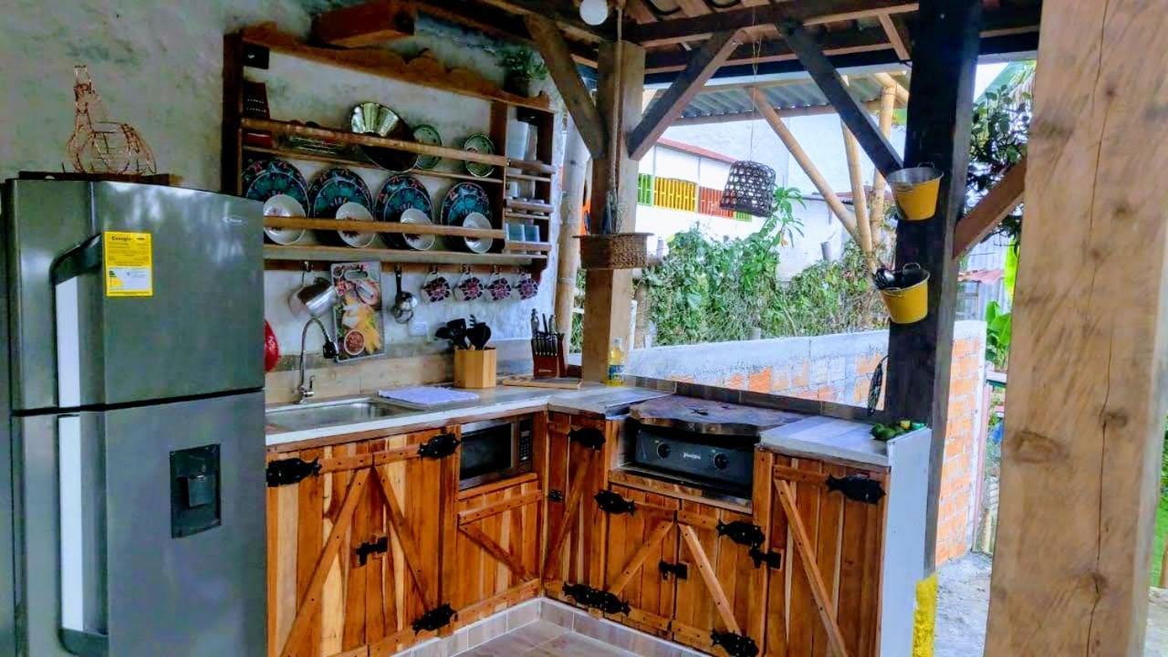 El Aguacate - Casa Tipica Cafetera Colombiana * Salento