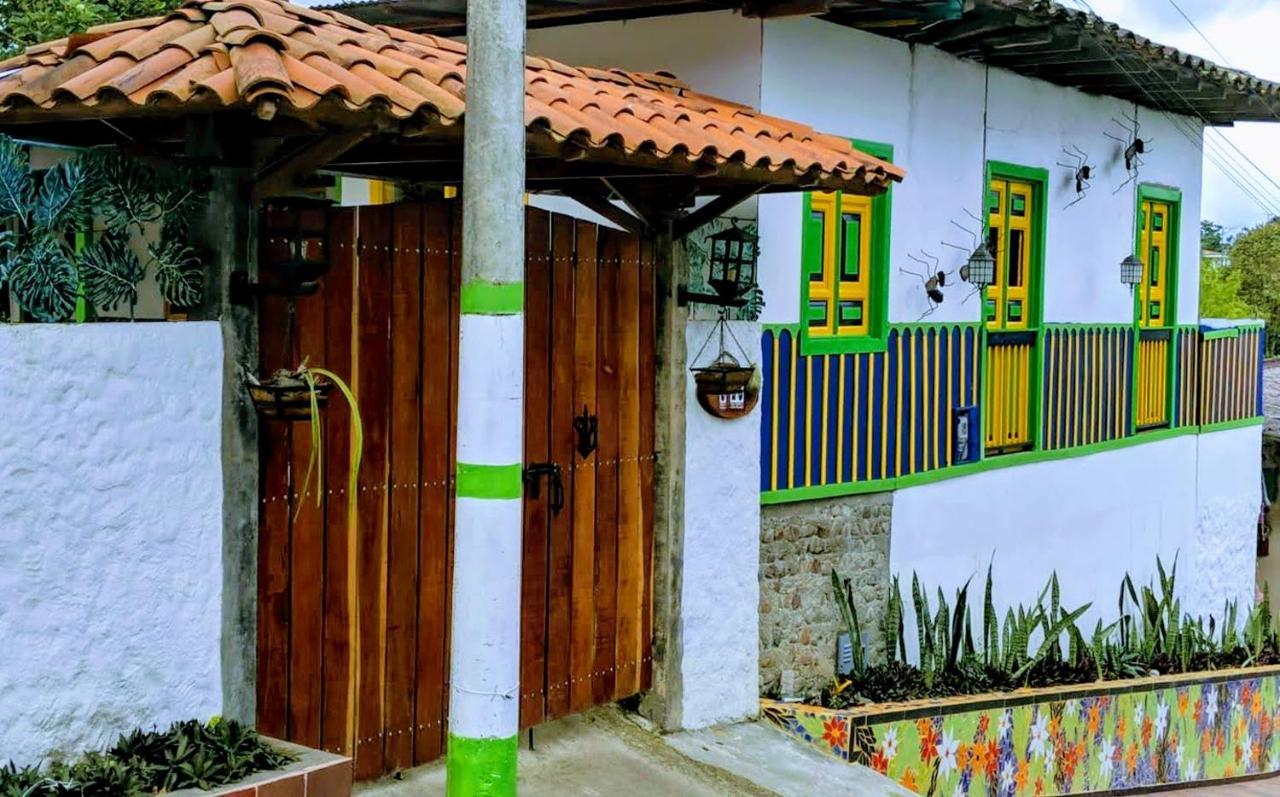 El Aguacate - Casa Tipica Cafetera Colombiana Chalet *