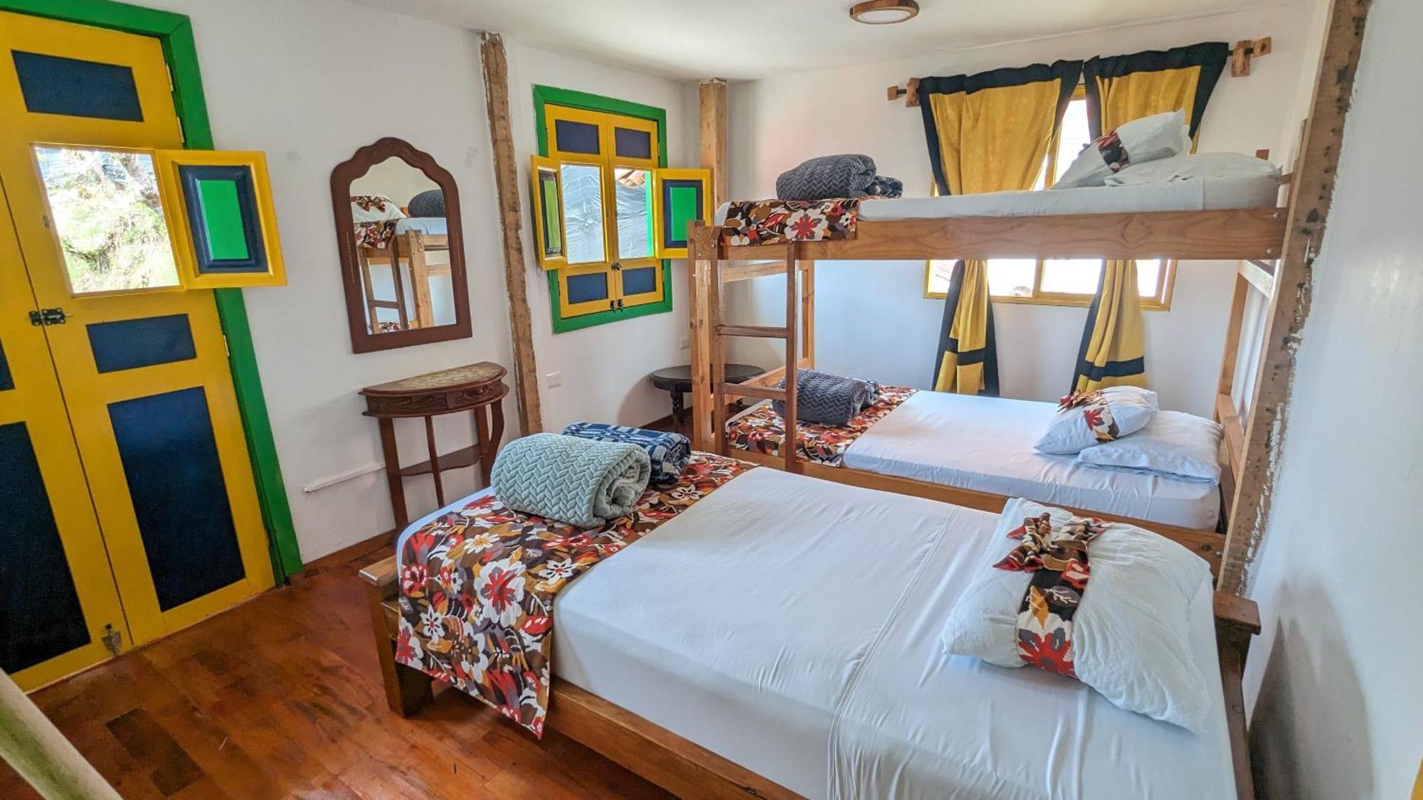 El Aguacate - Casa Tipica Cafetera Colombiana Chalet Salento