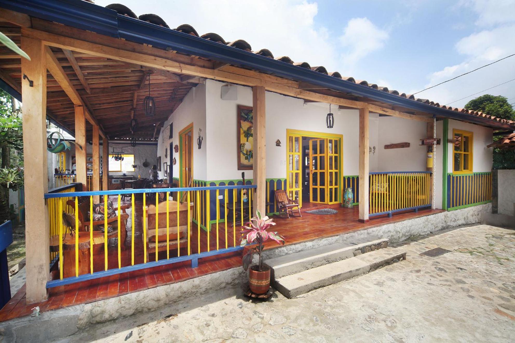 El Aguacate - Casa Tipica Cafetera Colombiana Chalet Salento